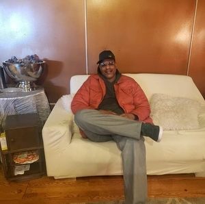 Meet your Posher, Damon